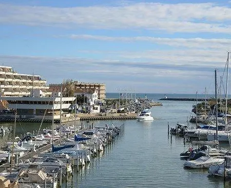 Studio Carnon Plage Apartment *